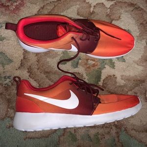 Nike Roshe Run Size 13